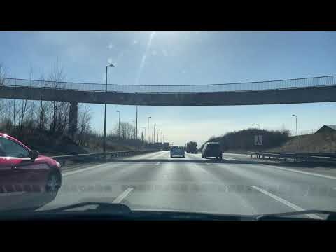 Video: By Ved En Travl Motorvej