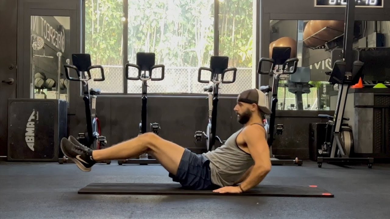 bodyweight-seated-knee-tuck-youtube