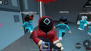 Playing Roblox Squid Game as a guard