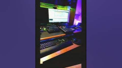 made a beat on the sp404mkii and finished it in Ableton live 11