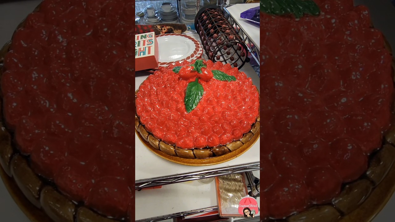 Goodwill find: beautiful vintage pie dish