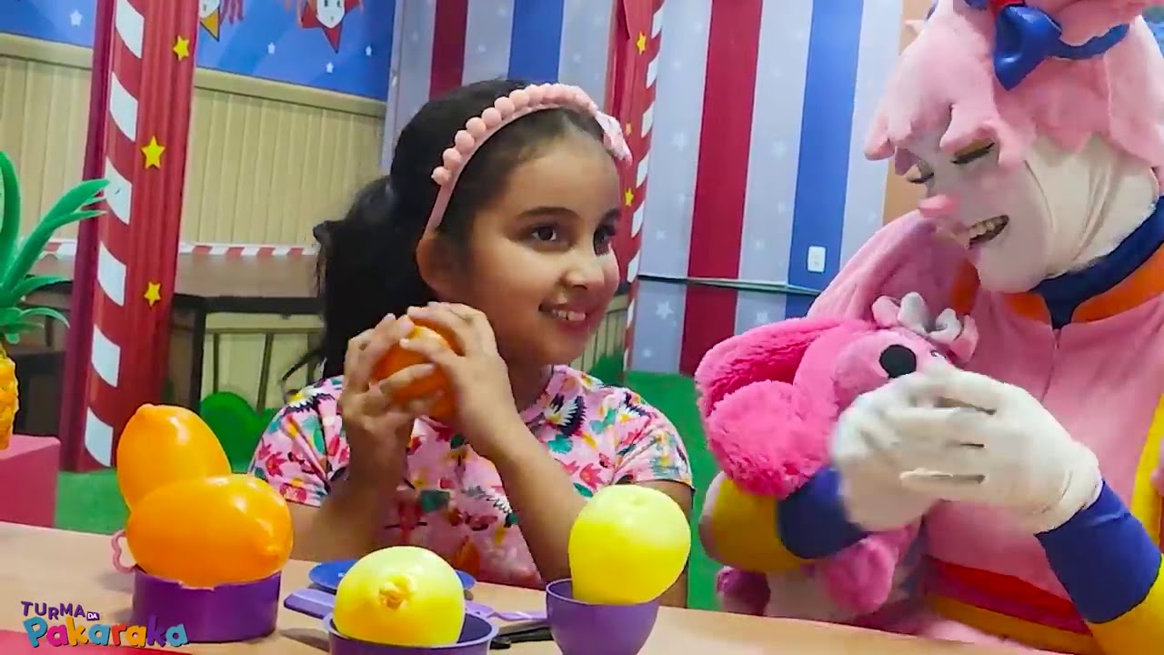 Turma da Pakaraka ensina como não ser uma criança mal educada