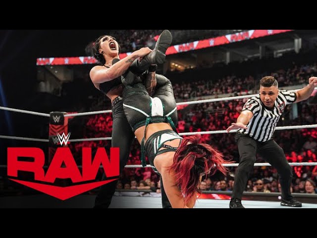 Seth Rollins' chooses sides, his intentions misread - 5 finishes to Becky  Lynch vs Bayley's Steel Cage Match on tonight's WWE RAW