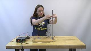 5F20.50 - Series and Parallel Resistance with Bulbs - Two in Series with One in Parallel