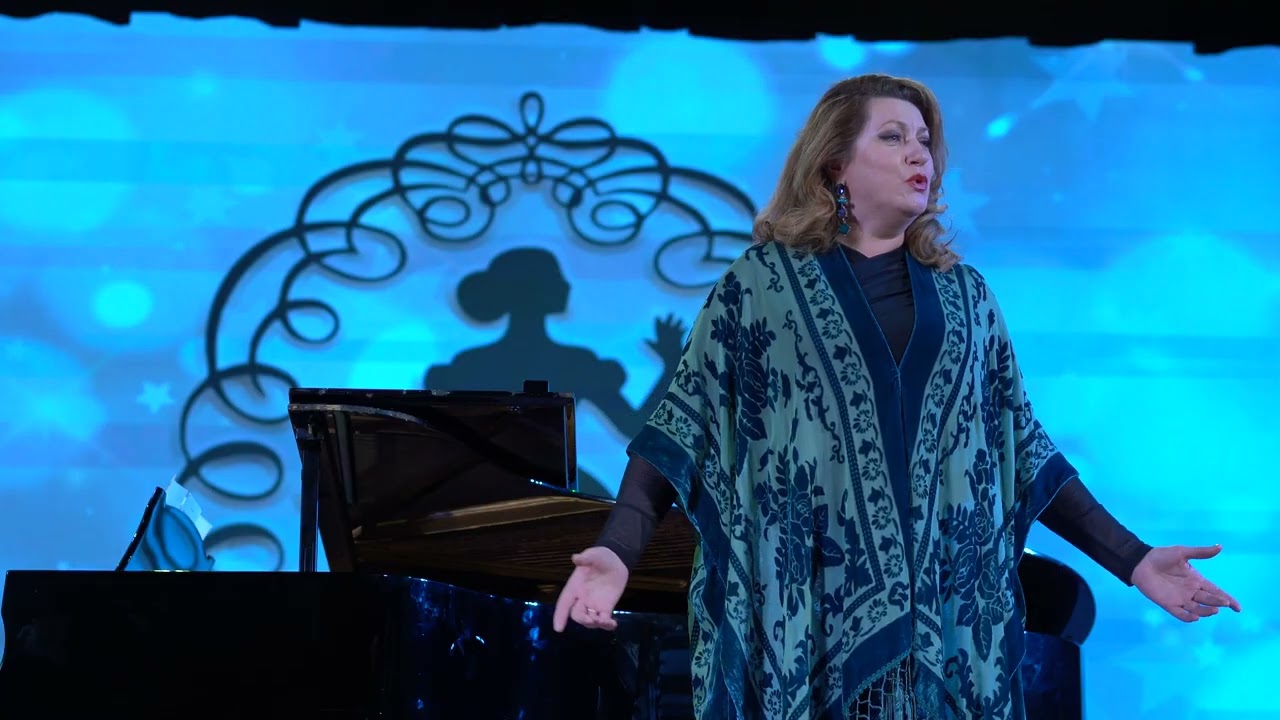 Ночь светла, над рекой тихо светит луна