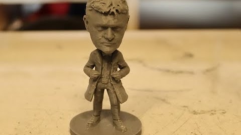 2092 A First Step Into 3D Printing - How to Make Yourself As A Doctor Who Bobble Head