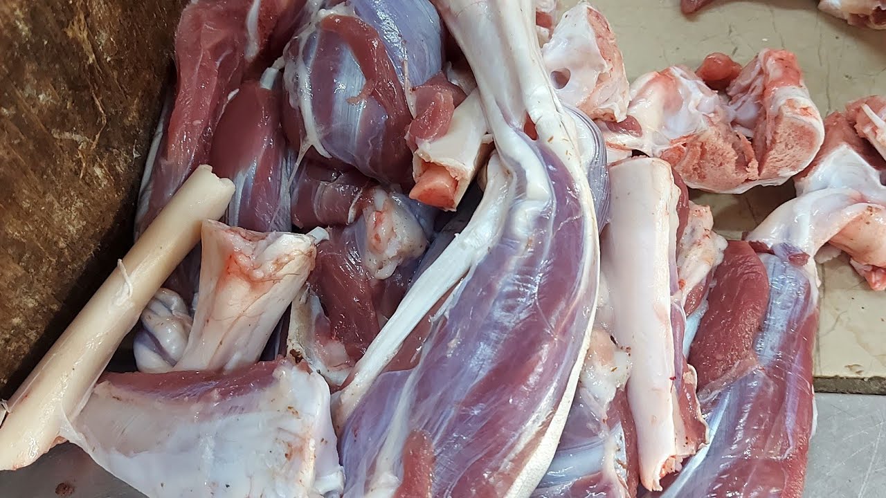 Incredible big size full goat cutting skills M saeed best meat shop Pakistan 