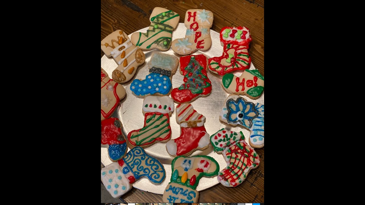 Vlogmas Day 11 Decorating Christmas Stocking Cookies YouTube