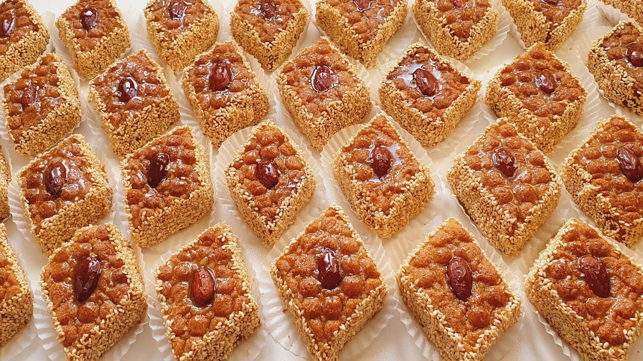 🔴شوية سميد وكأس مكسرات وجدي هاذ الوصفة بنتها بين قلب اللوز.طمينة.مقروط اول مرة حصرية بسر يميز الذوق