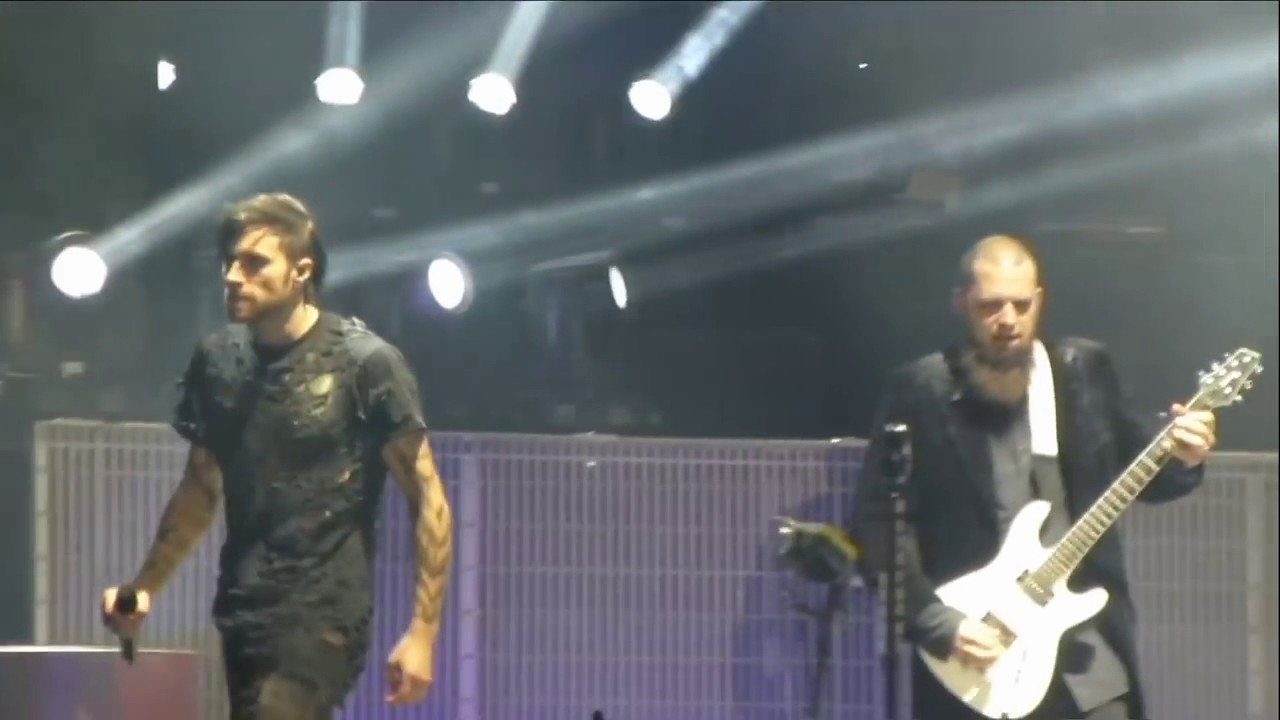 World So Cold (Matt Walst)