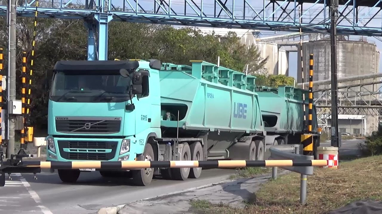 宇部興産専用道路踏切1 Ube Industries special road crossing - YouTube