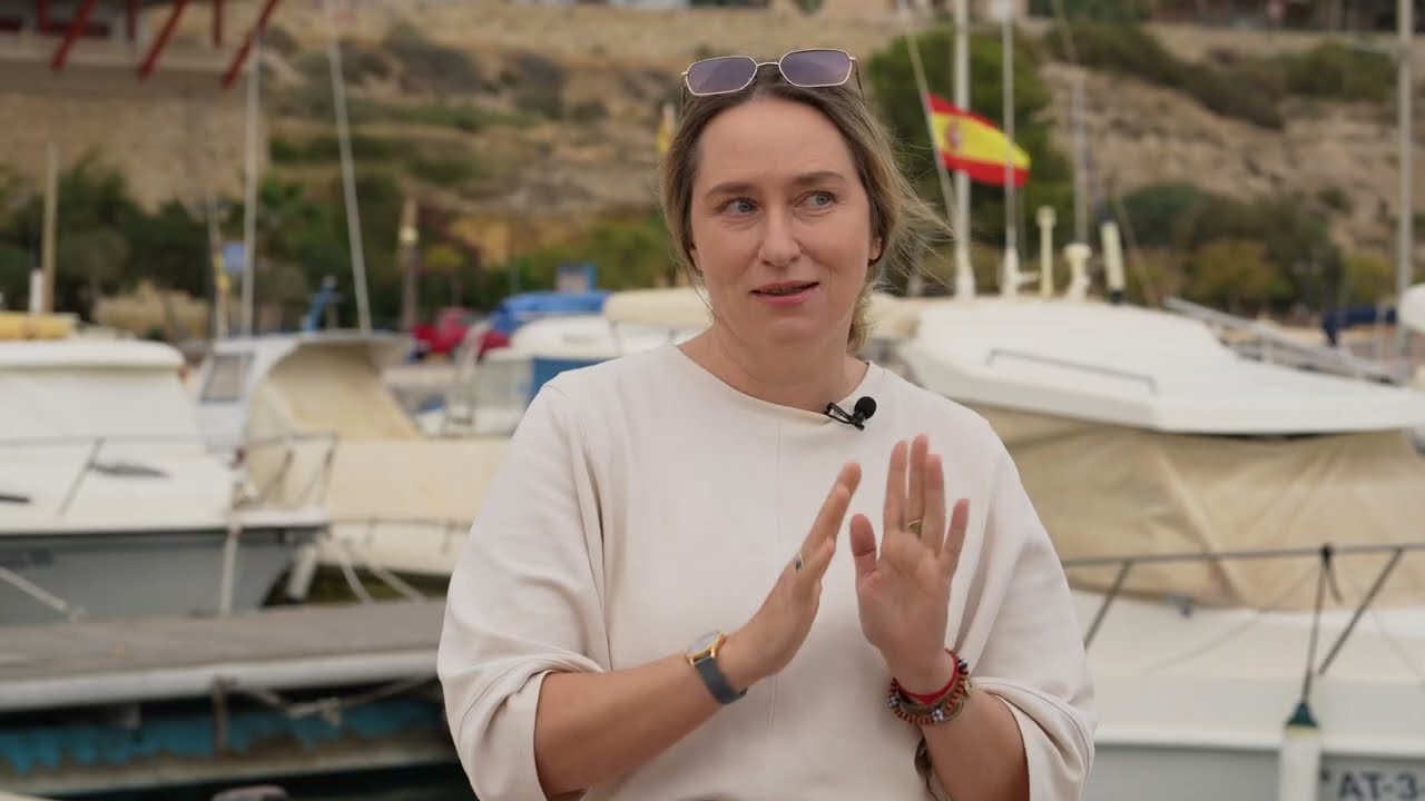 Как пережить ОТЪЕЗД ИЗ СВОЕЙ СТРАНЫ и остаться В СВОЁМ УМЕ. Объясняет ...