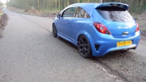 MODIFIED CORSA VXR - COURTNEY SPORTS STAGE 2 - CUSTOM DECAT EXHAUST - REVS, ACCELERATIONS, FLY BY