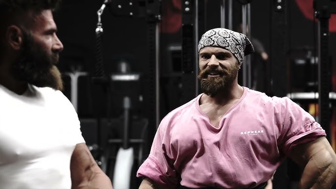 Blake'n Chest at Flex Lewis's Dragons Lair Gym / Mike Sommerfeld's  Mr.Olympia #29 