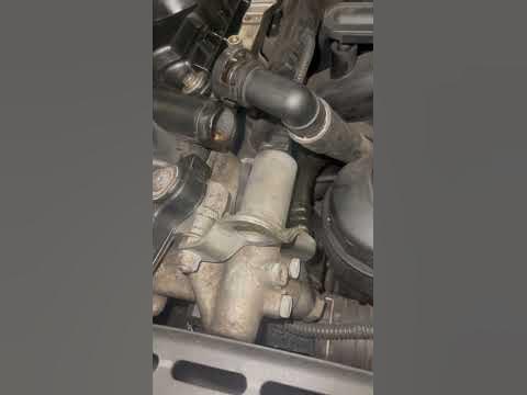 Symptoms of clogged or bad pcv on e46 bmw - YouTube
