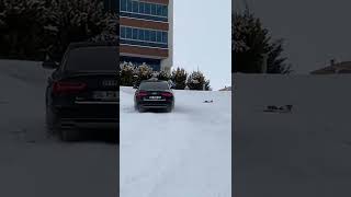 Karli Yokuşu Tirmanan Audi̇ Quattro Gücü