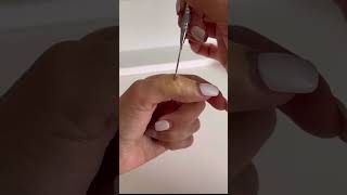 How to Do the Finger-Cutting Magic Trick 🤯🖐️ #HandTricks #FingerTrick #MagicTricks