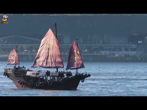 慶祝香港特別行政區成立25周年   砥礪奮進廿五載攜手再上新征程 香港特色帆船