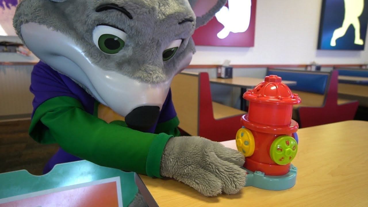 Chuck E Cheese Cheese Plays Wacky Waterworks Toy for kids