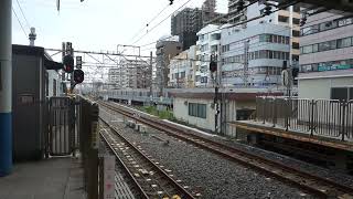 東京メトロ05系西船橋駅入線シーン