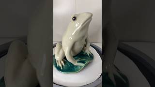 Vintage Frog on Lily Pad Ceramic Glazed Pottery Beautiful! #goodwill #savers #pottery #thrift 😘