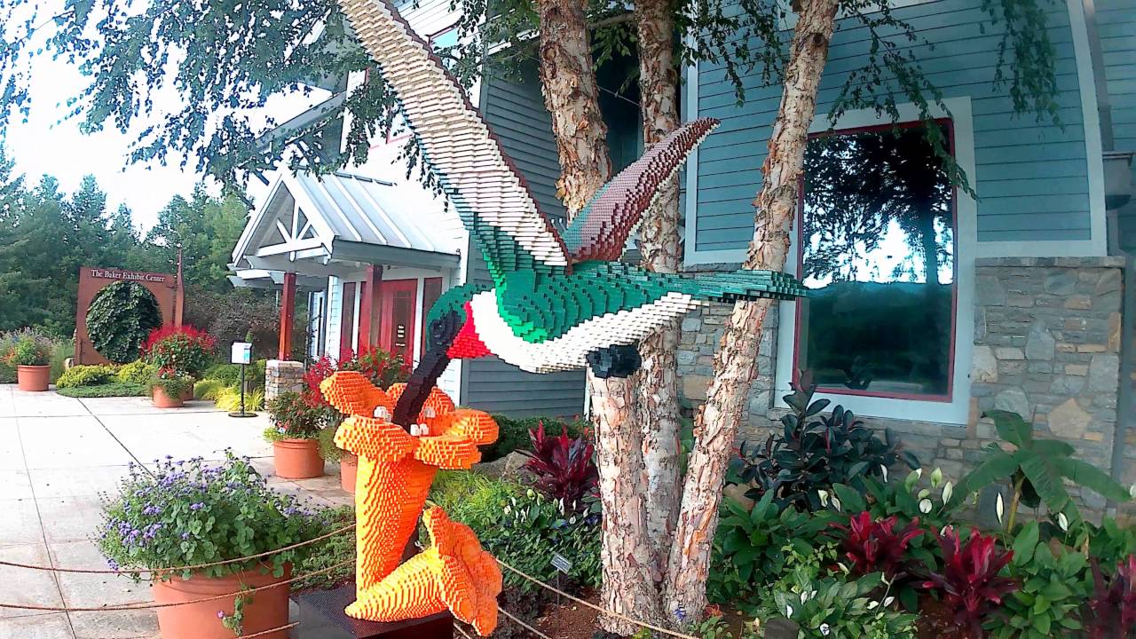 LEGO Sculpture Hummingbird