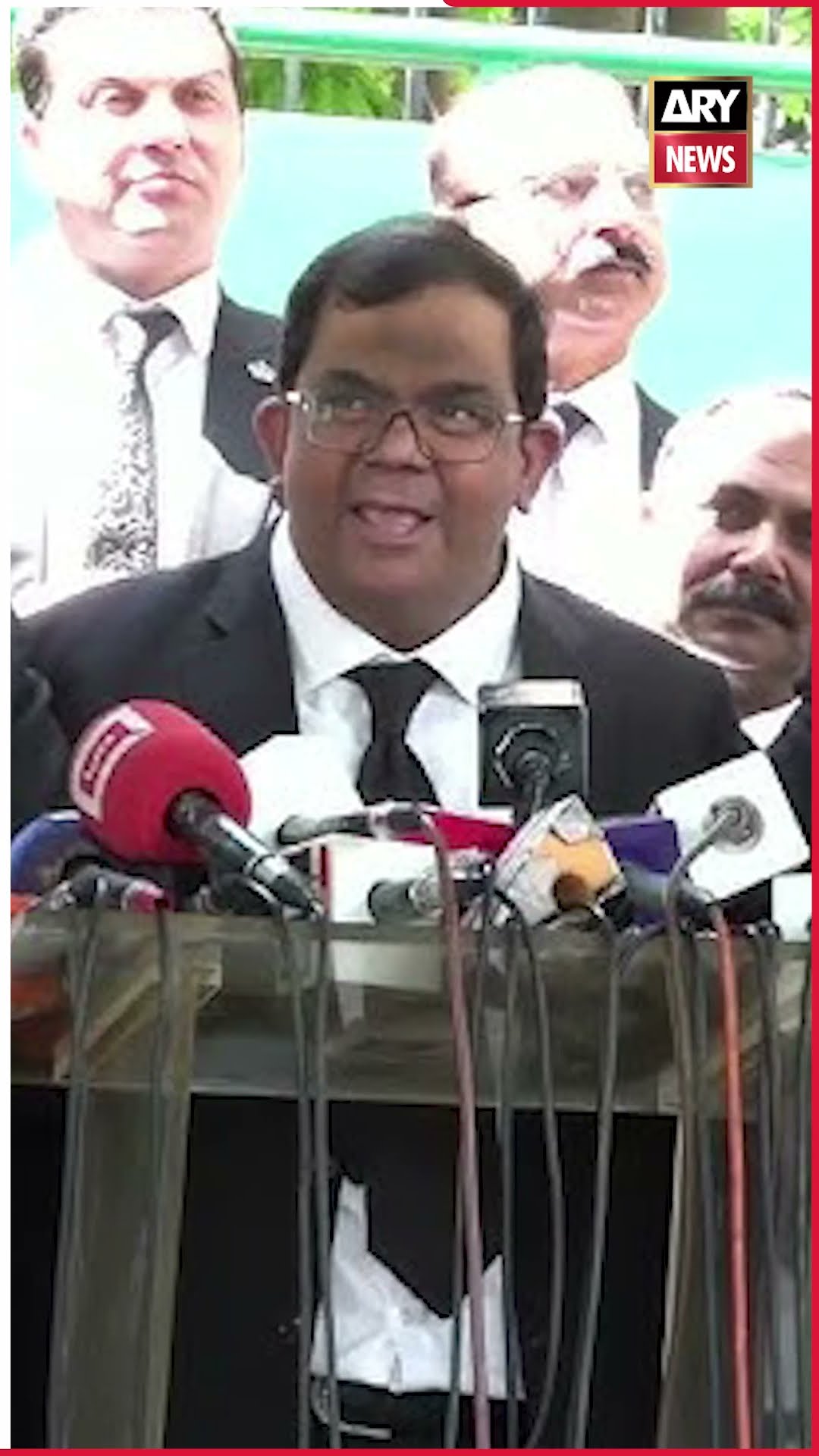 Sunday Se Civil Nafarmani?? #FaisalChaudhry #PTI #PMLN #ImranKhan #CivilDisobedience #shorts