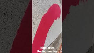 💧✨ Quando o revestimento é hidrorepelente, a parede ganha muito mais do que beleza.A Kitquartz