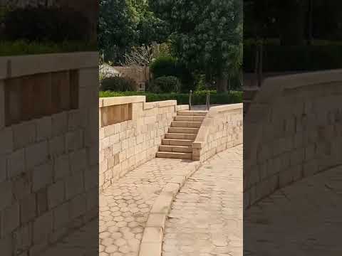 سلالم قصر ركن فاروق بحلوان علي نهر النيل