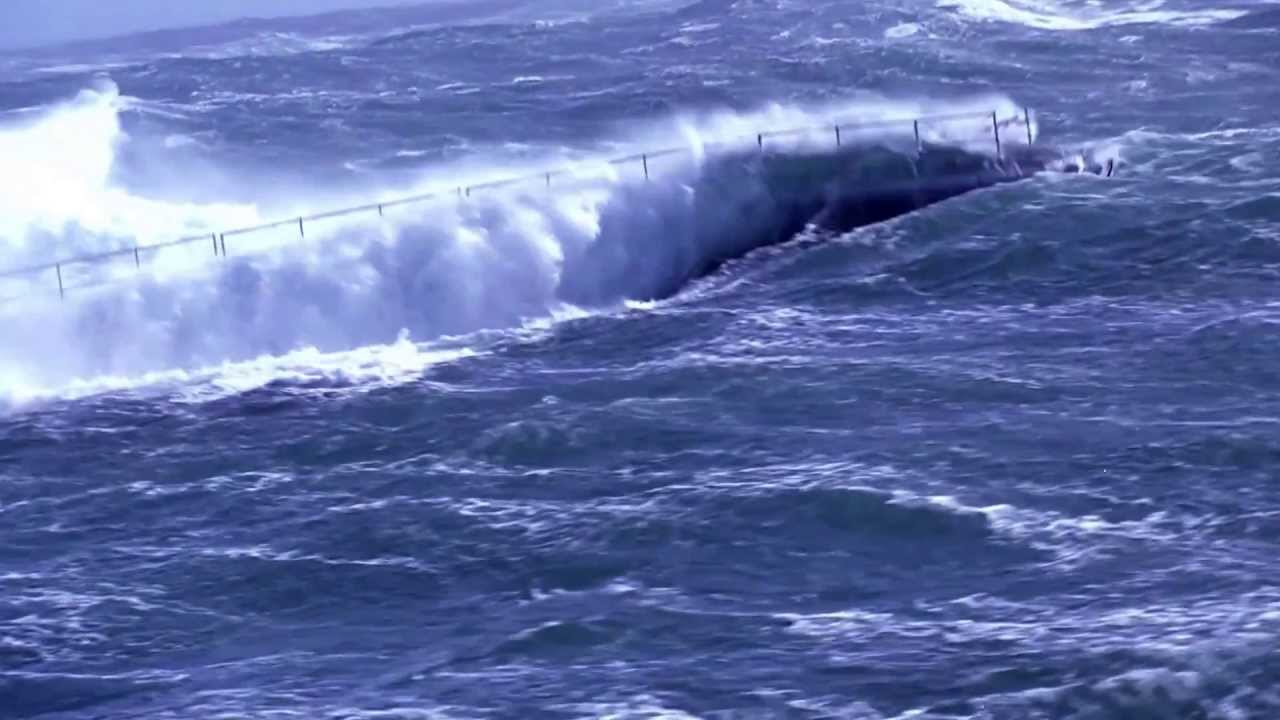 Warship Vs Big Waves Youtube Waves Warship Ocean Storm