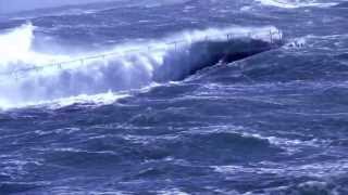 Warship vs Big Waves