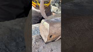 This interesting way of blacksmithing makes fruit hook knives