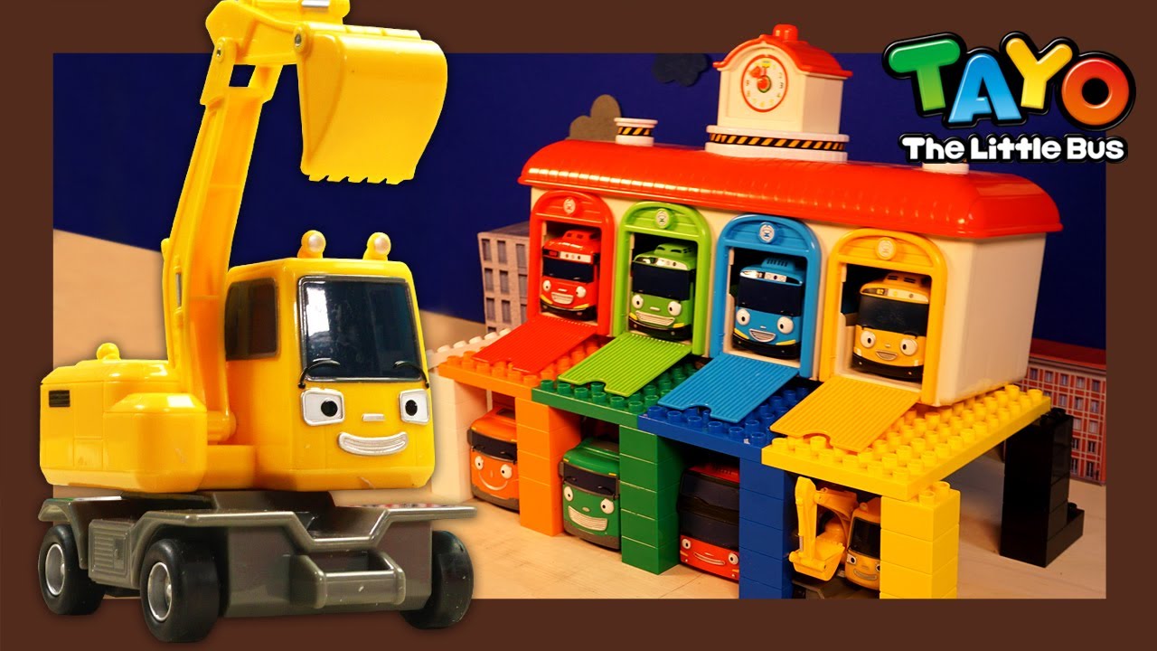 我們用挖土機波科建一個汽車修理廠 l 重型車輛樂高遊戲 l 小巴士Tayo