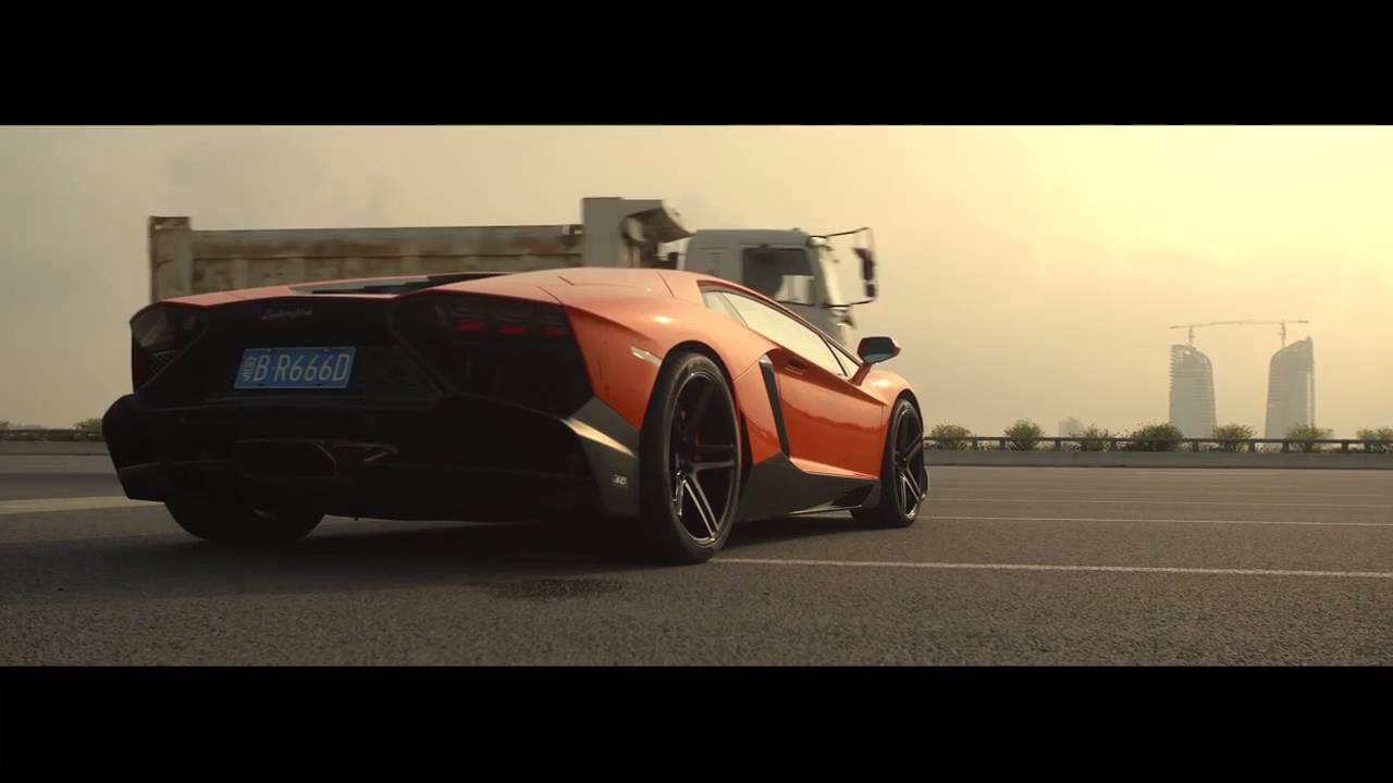 Lamborghini Aventador LP720 on Vossen VPS-302 Wheels