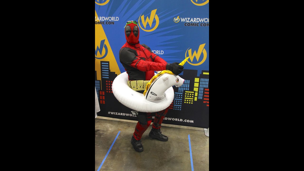 Fun with Deadpool at Comic Con Wizard World Columbus