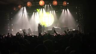 Концерт группы ГРИБЫ Live в Москве, песня intro