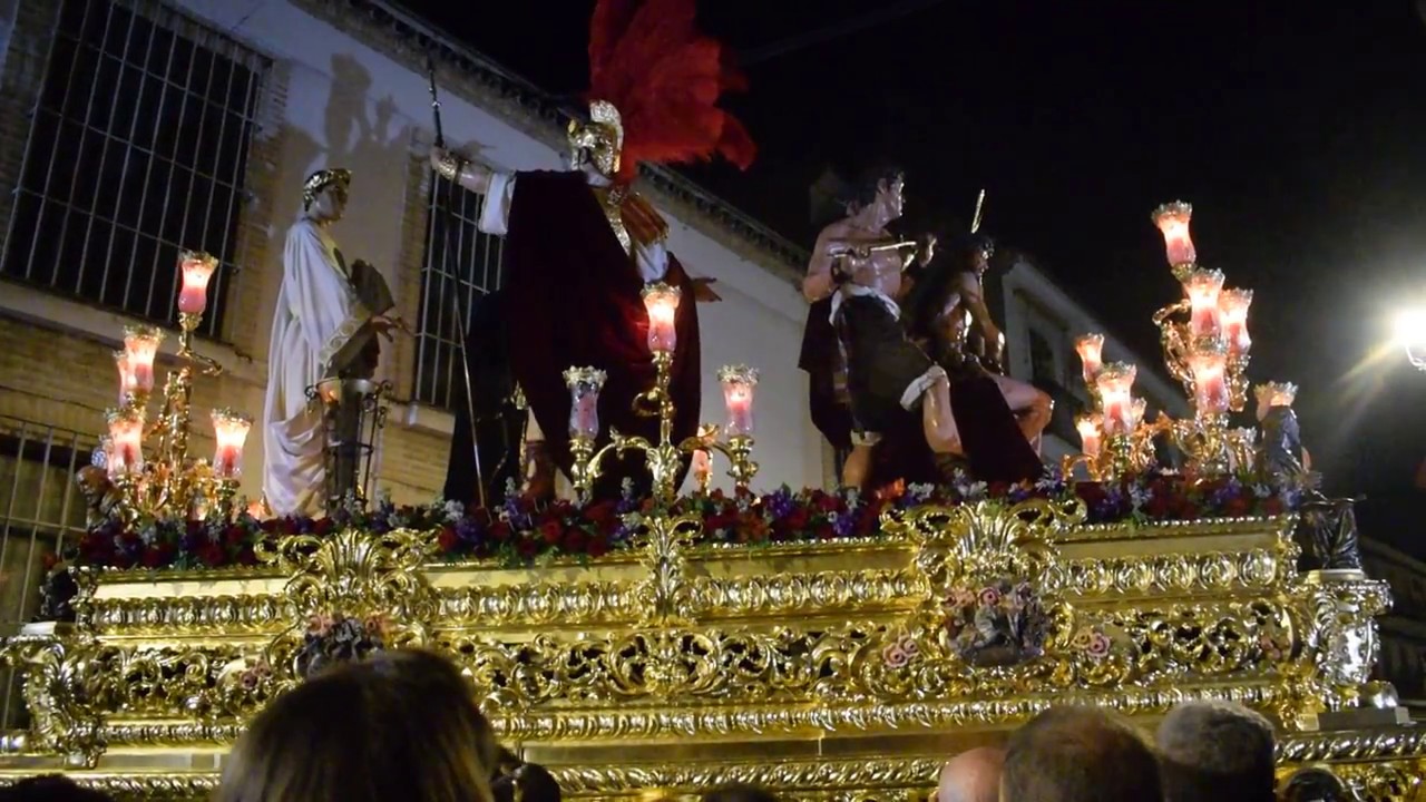 Coronación de Espinas Hdad San Gil en Calle El Conde Semana Santa Écija 2018
