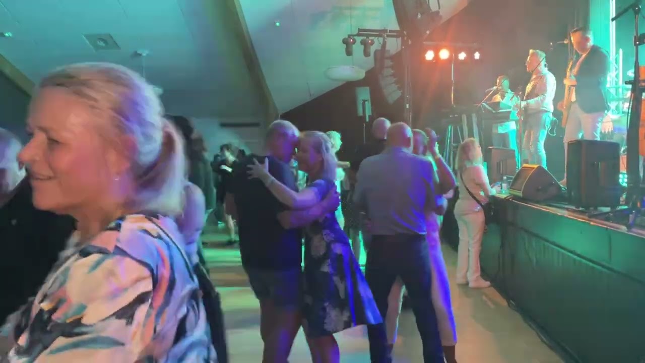 Min lilla ögonsten,Wahlströms med  bugglåt på Karlsholme folkepark Mariestad Dansnytt Sonja Irene