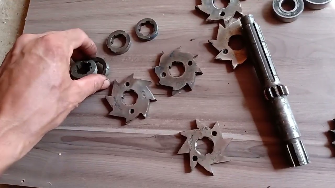 TRITURADOR CASEIRO PARA GARRAFAS PET E OUTRO TIPOS DE PLASTICOS