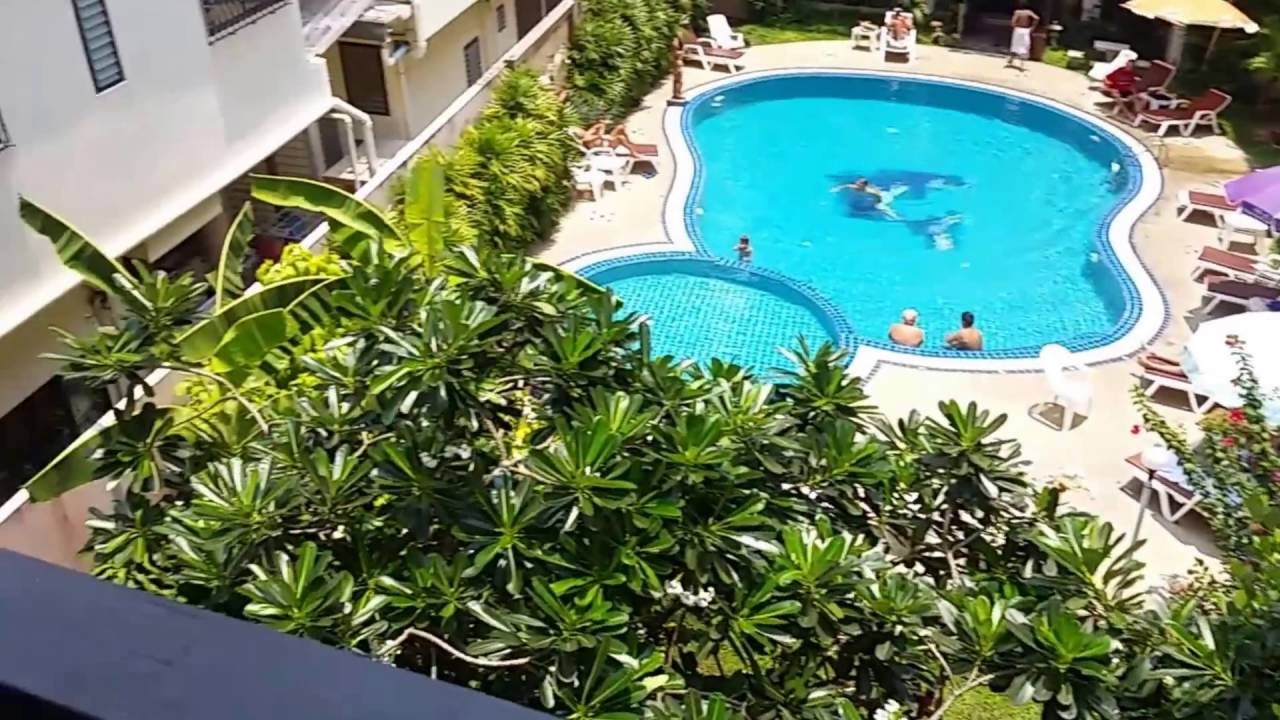 Thailand Pattaya Soi Buakhao Sutus Court Hotel Room Review - 