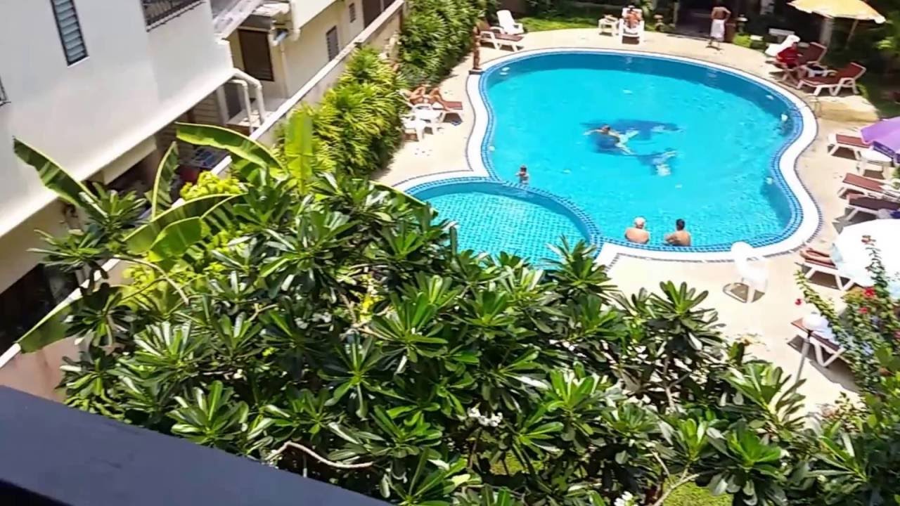 Thailand Pattaya Soi Buakhao Sutus Court Hotel Room Review -