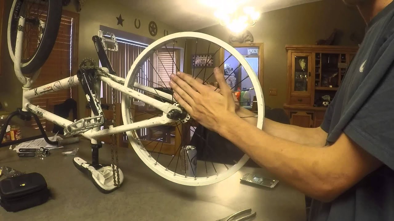 How-To(1): How to true your BMX wheel - YouTube