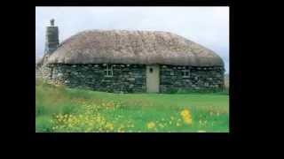 Video thumbnail of "Scottish Gaelic Song  An cluin thu mi mo nighean donn lyrics and translation"