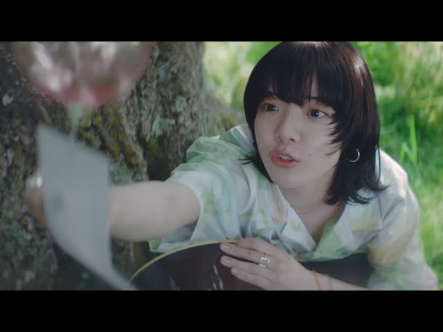 あいみょん、爽やかな歌声に広瀬アリスも聞き惚れる 『新 淡麗グリーン