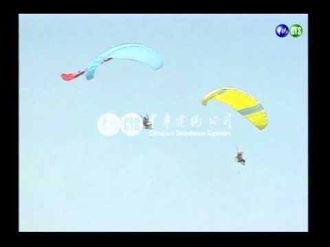 【歷史上的今天】2002.05.11_黑鮪魚文化季上菜 總統縣長合扛鮪魚