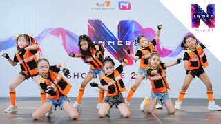 🧡😆Absolutely amazing!! They totally owned the stage!! “T POP SPECIAL SHOW” came in a bright orang...