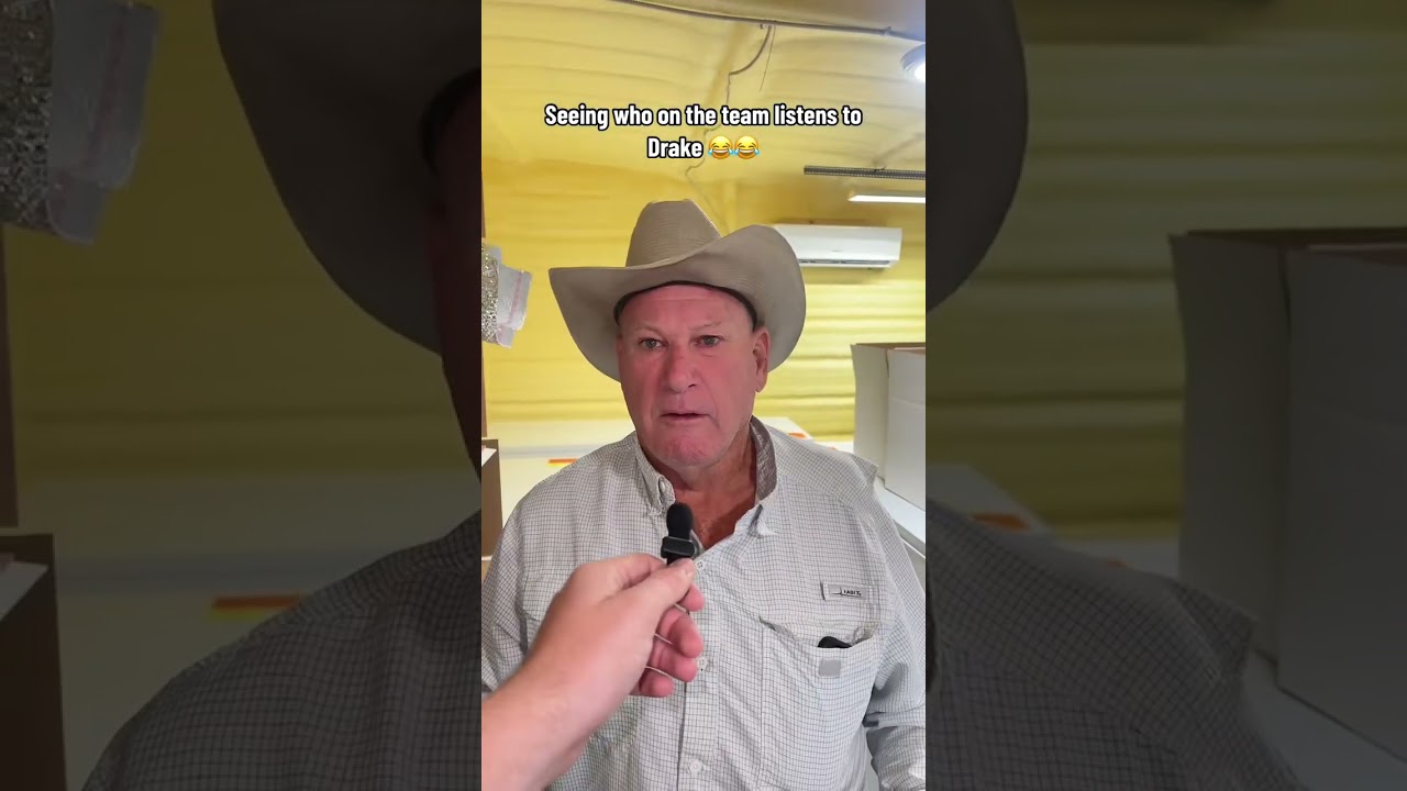 Always a fun time working with family 😂😂 