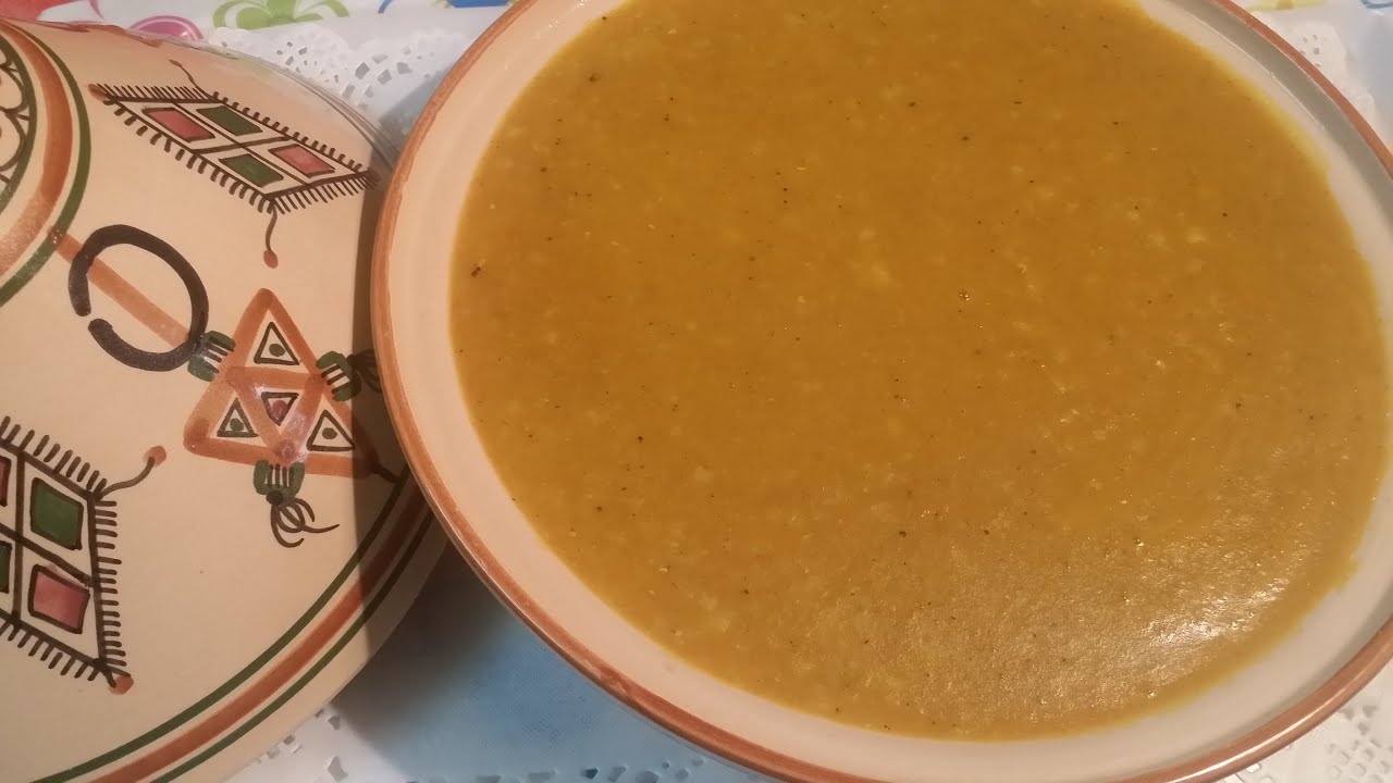 شوربة العدس الاصفر Lentil soup