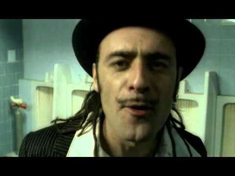 Tonino Carotone - Me Cago En El Amor [Official Music Video]