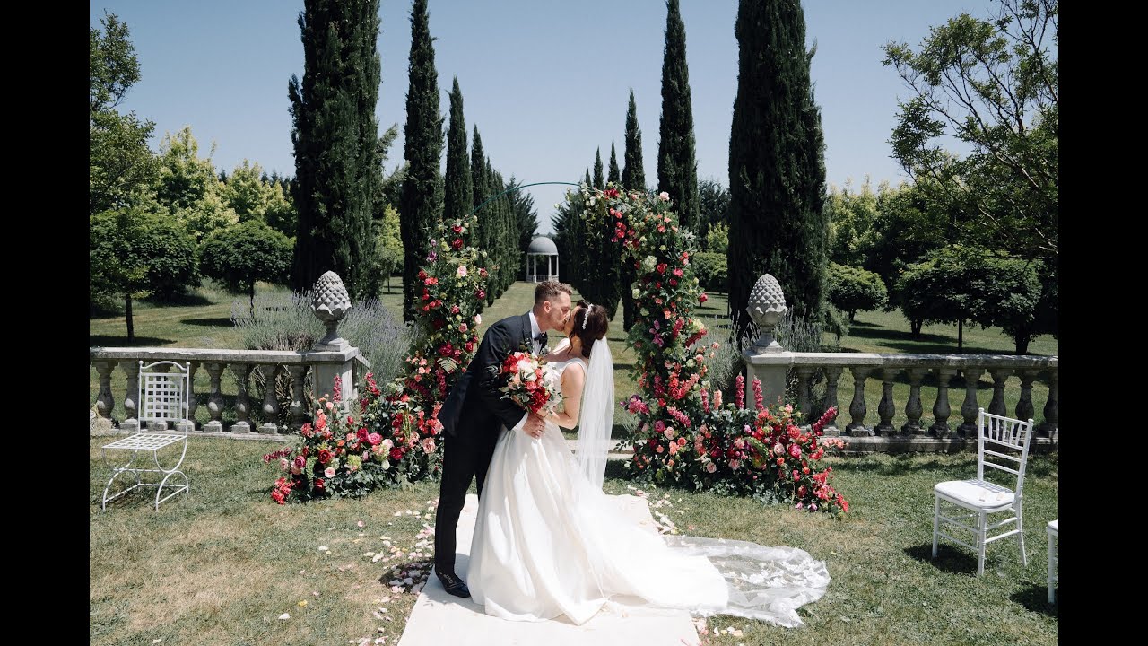 Sophie & Joby. Chateau la Durantie wedding